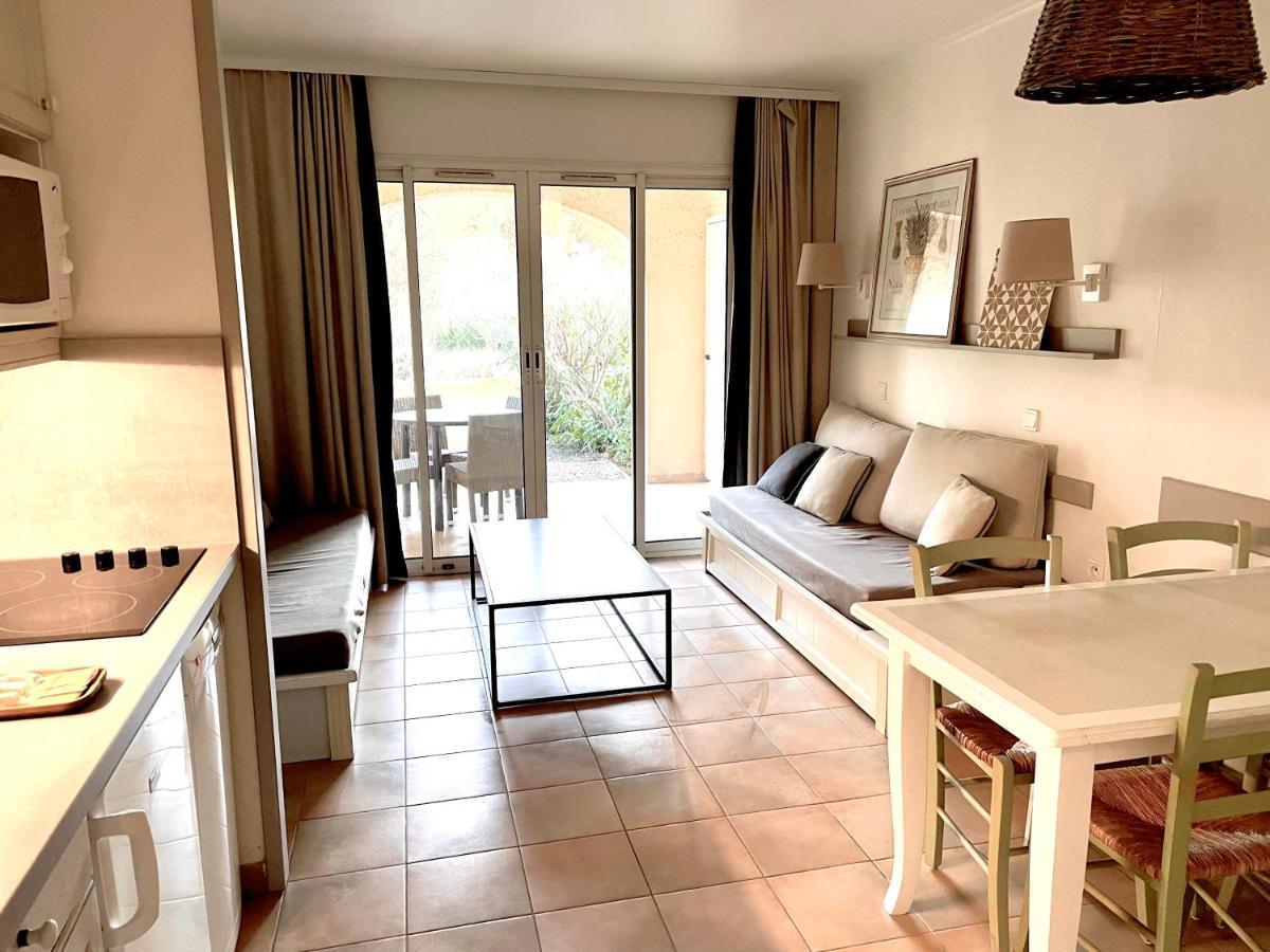 Studio 4 Personnes Golf International Pont Royal Mallemort Ngoại thất bức ảnh