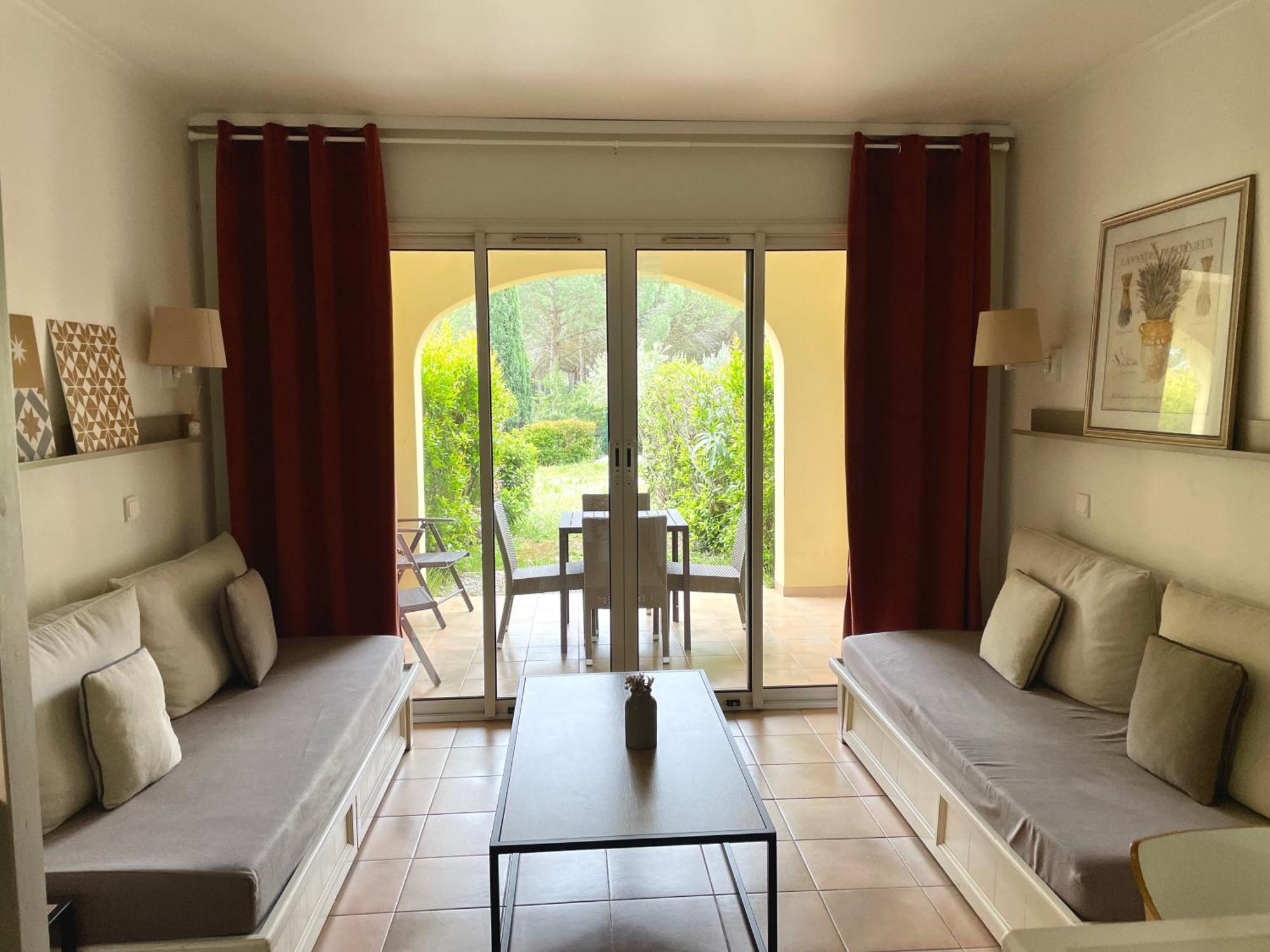 Studio 4 Personnes Golf International Pont Royal Mallemort Ngoại thất bức ảnh